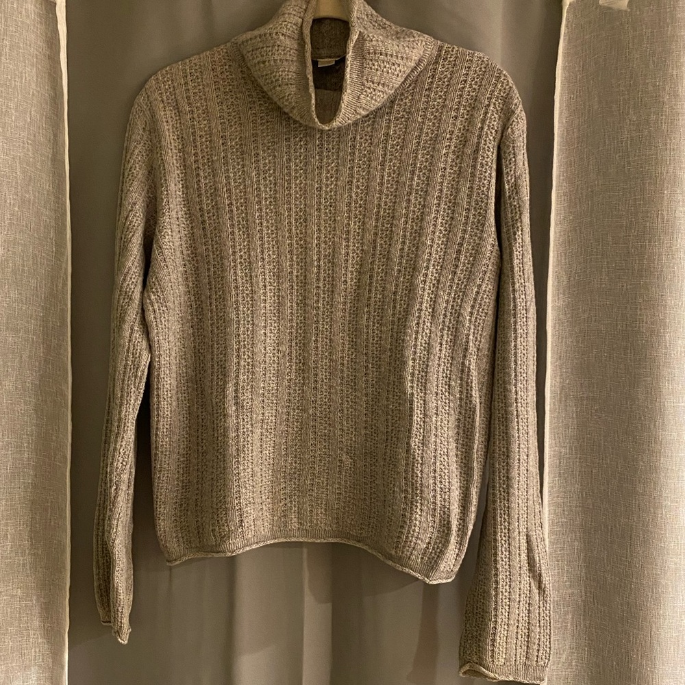 Henri Bendel Spa Lightweight Sweater